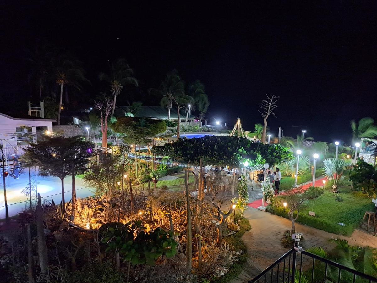 Aux 2 Metis Hotell Toliara Exteriör bild