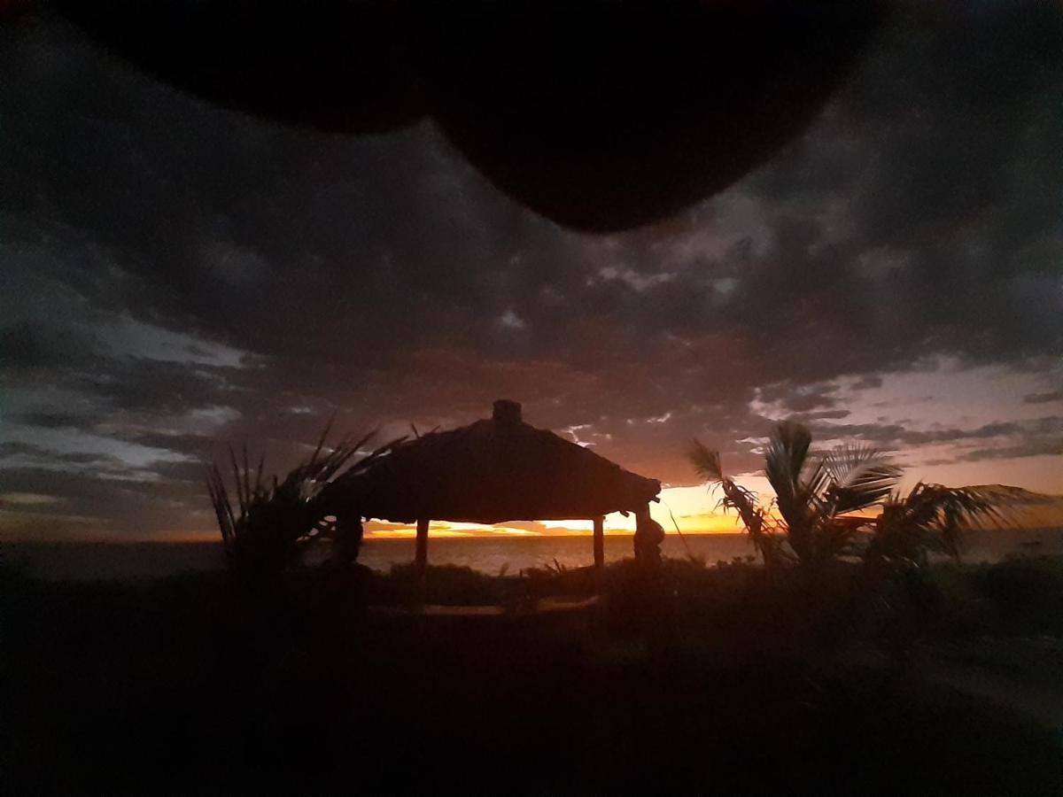 Aux 2 Metis Hotell Toliara Exteriör bild