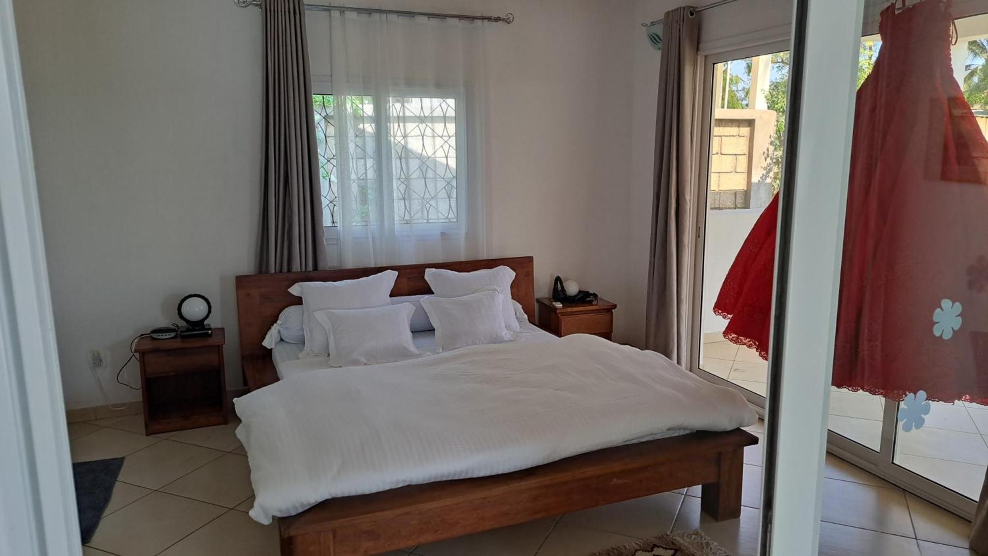 Aux 2 Metis Hotell Toliara Exteriör bild